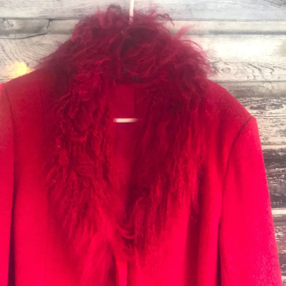 Elegant Mongolian Lamb Fur-Trimmed Women's Coat Christmas Red Medium - Picture 2 of 5